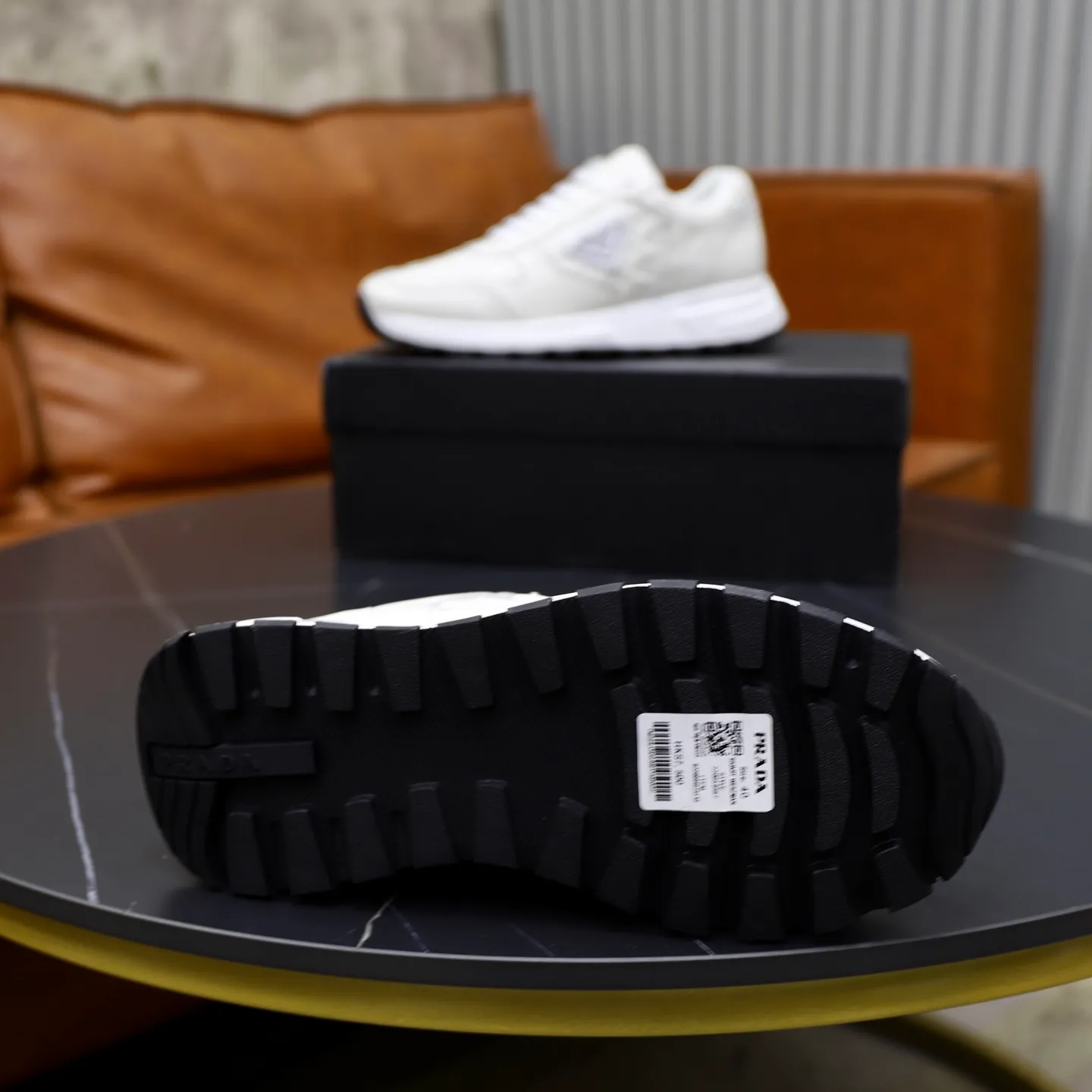 Ex-factory price: 540💰🙅‍♂️🙅‍♂️🙅‍♂️ Brand: PRADA Standard code: 38-44 (45 customized) Grade: Same as the official website Material: Original material splicing Comfortable and breathable lining Lightweight and wear-resistant sports outsole Style category: Men's fashionable casual shoes Running sneakers Distinguished luxury brand elements Top luxury Color: actual picture color